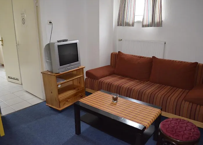 Lauenburger Hof Hotel 2*