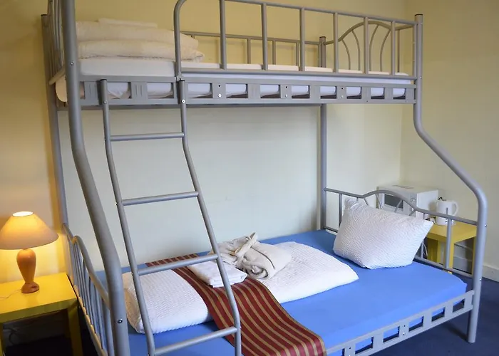 Hotel Lauenburger Hof 2*