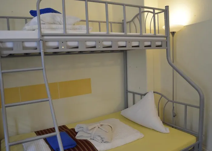 Hotel Lauenburger Hof 2*